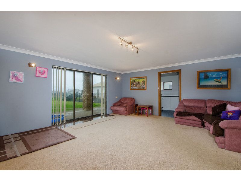 9-11 Eight Mile Creek Road, Racecourse Bay, Port Macdonnell SA 5291, Image 2