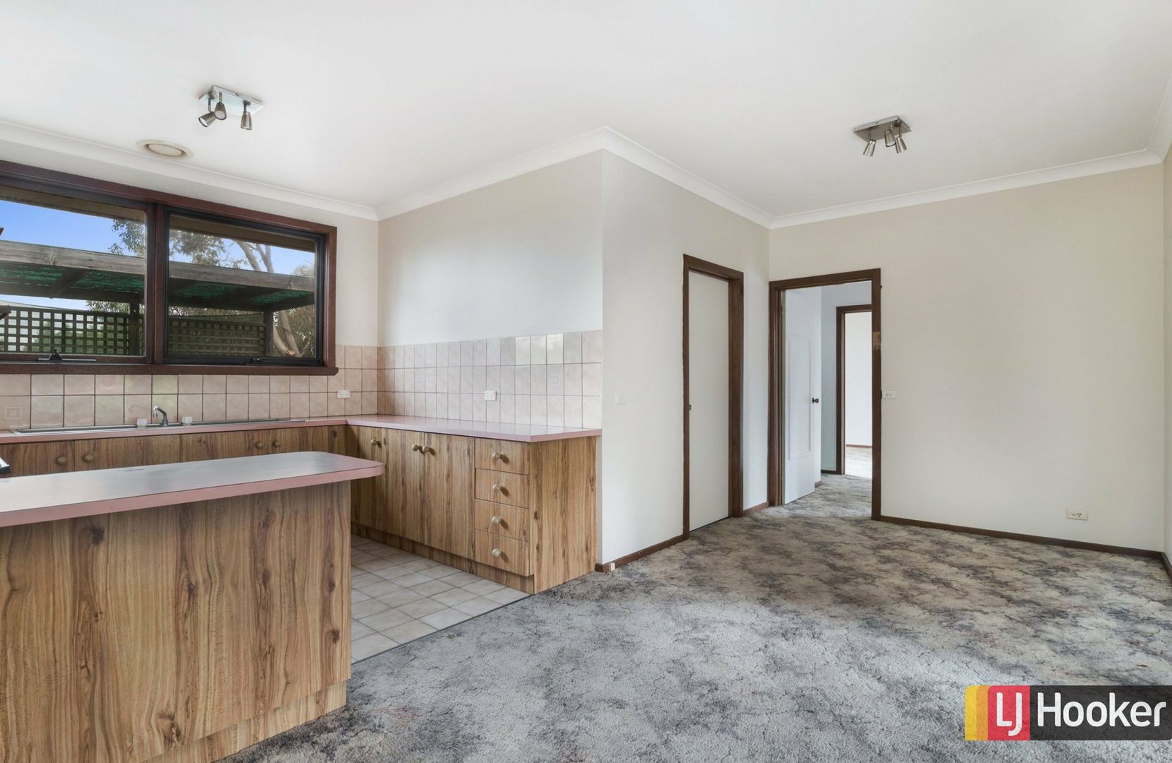 9/125 Windham Street, Wallan VIC 3756, Image 2