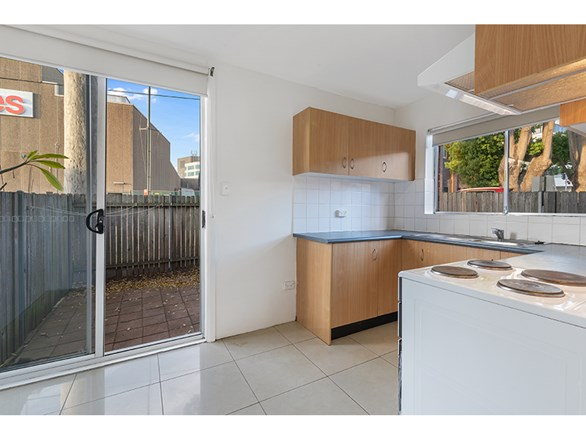 2/48 Norton Street, Ashfield NSW 2131