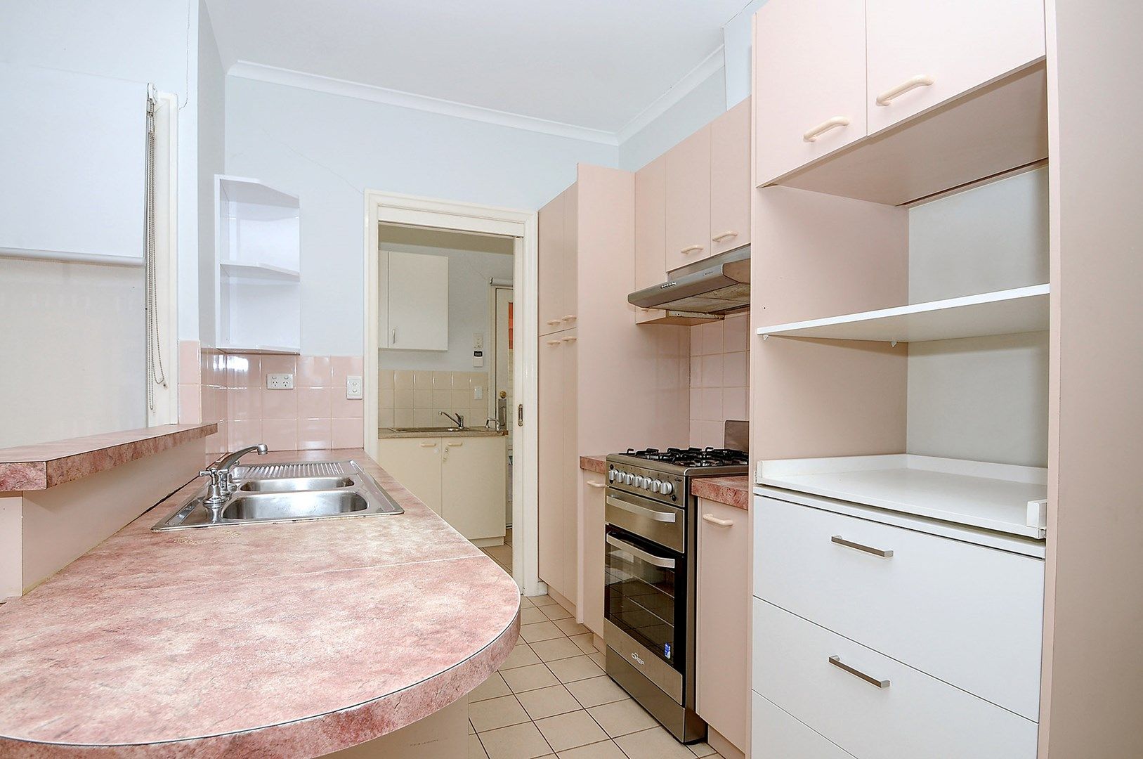 2 bedrooms Apartment / Unit / Flat in 1/46 Victoria Road NORTHCOTE VIC, 3070