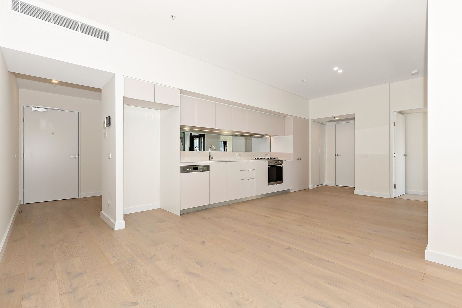 606/18 Wolfe Street, Newcastle NSW 2300, Image 2