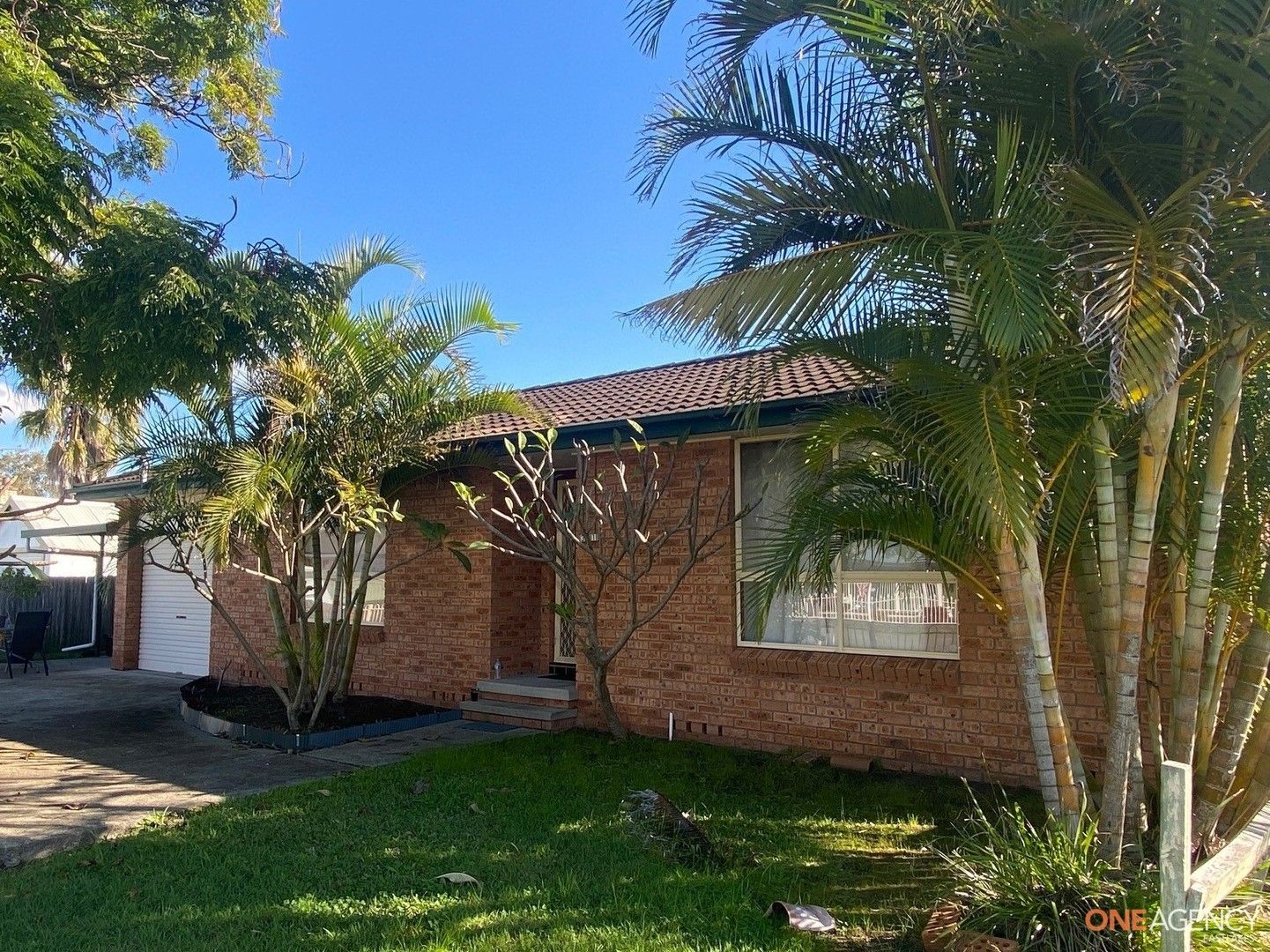 2 bedrooms House in 1/3 Catherine Street SWANSEA NSW, 2281