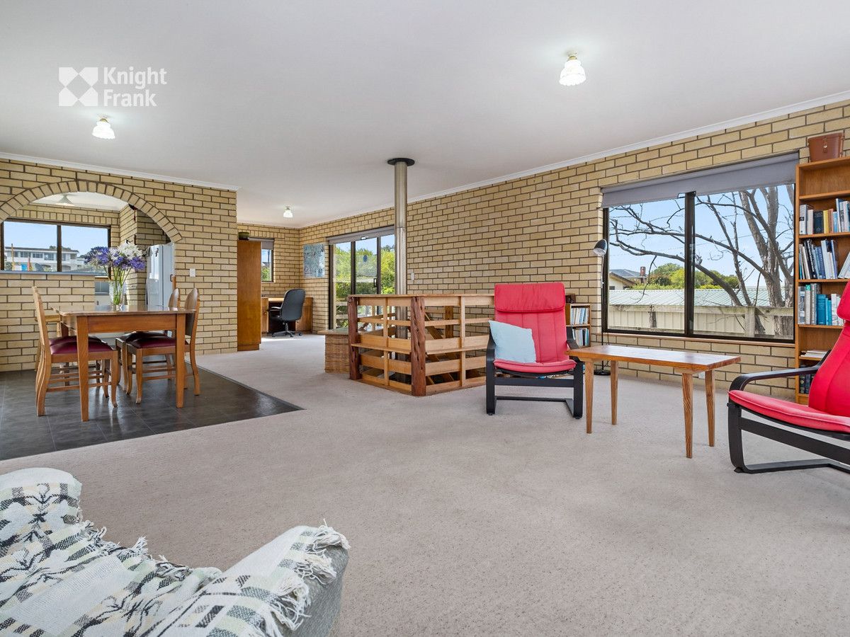 1 Sunny View Avenue, Swansea TAS 7190, Image 2