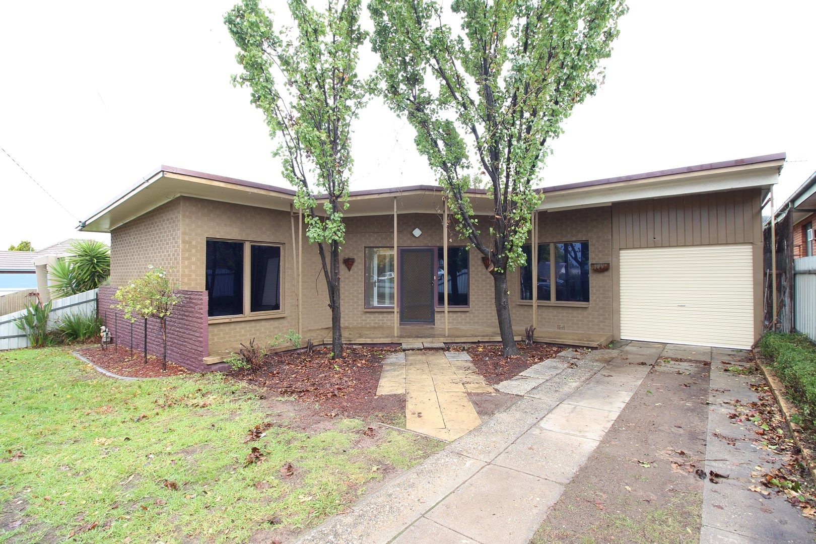 3 bedrooms House in 145 Benyon Street EAST ALBURY NSW, 2640