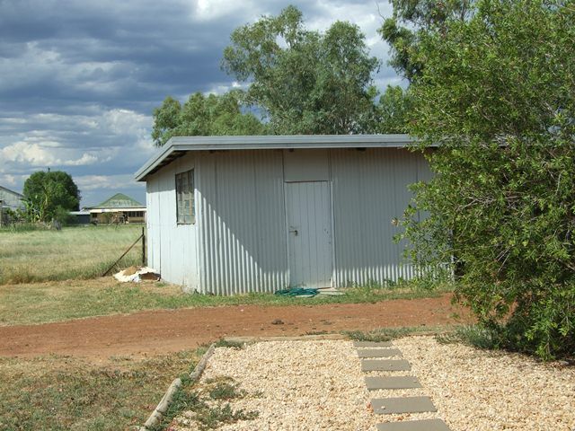 37 Rose Street, Blackall QLD 4472, Image 2