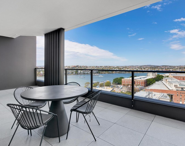 2153/48 Skyring Terrace, Newstead QLD 4006