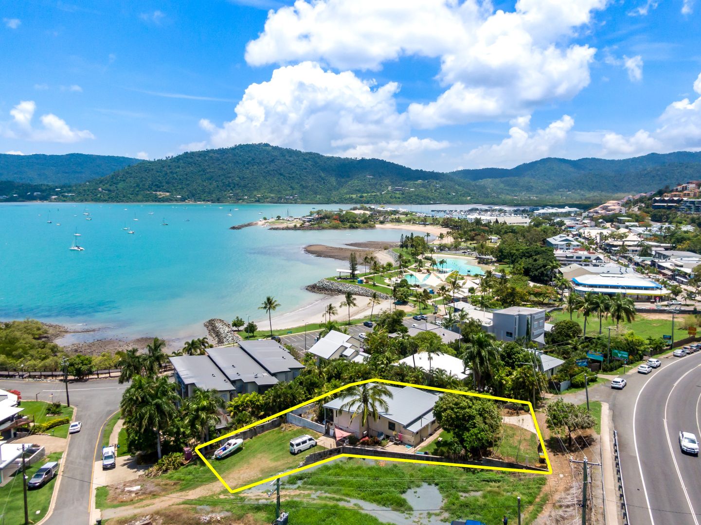 239 Shute Harbour Road, Airlie Beach Property History & Address