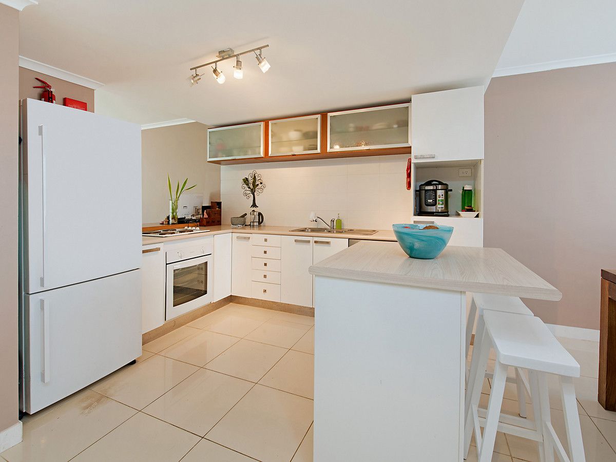 2/2 Orama Avenue, Caloundra QLD 4551, Image 1