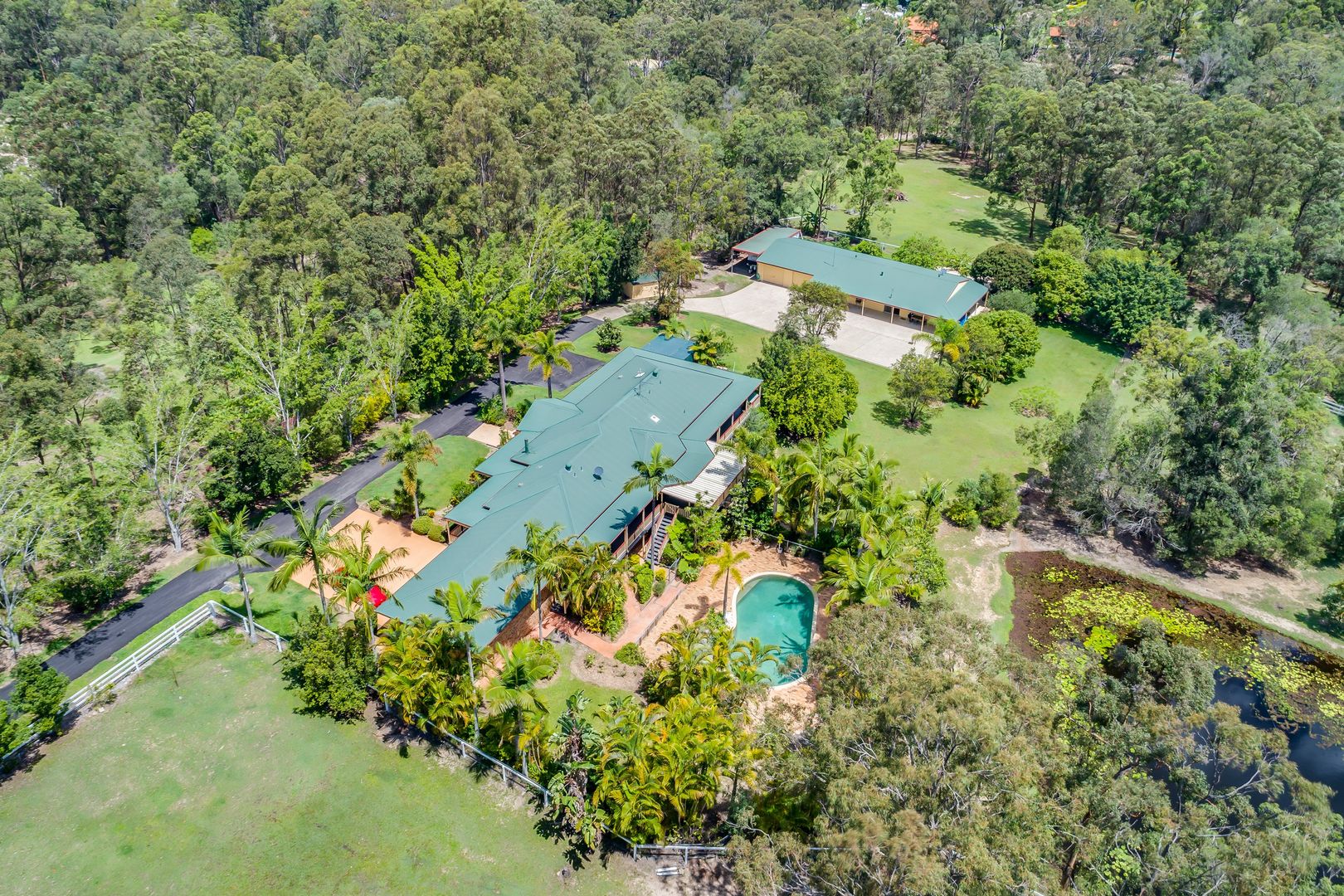 126132 Country Crescent, Nerang Property History & Address Research