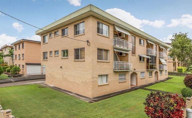 2 bedrooms Apartment / Unit / Flat in 5/61 French Street COORPAROO QLD, 4151