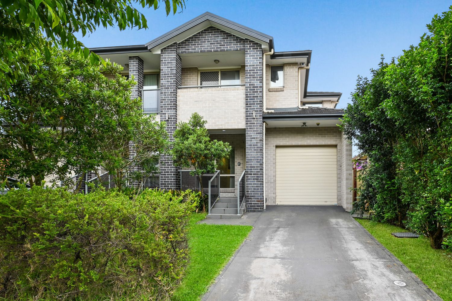 4 bedrooms Semi-Detached in 2a Archibald Street PADSTOW NSW, 2211