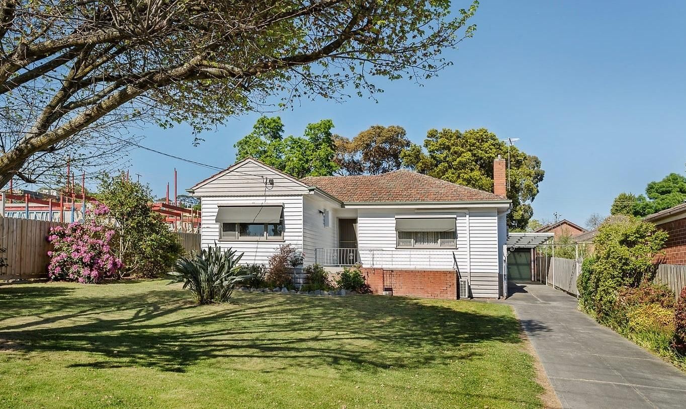 3 bedrooms House in 11 May st DONCASTER EAST VIC, 3109