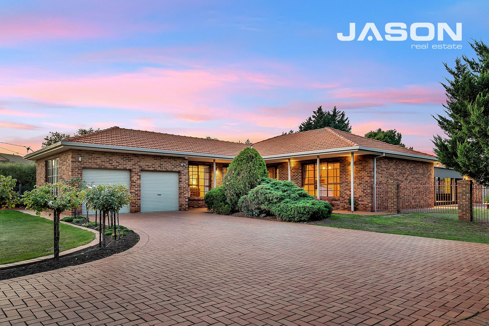 9 Inverness Mews, Greenvale VIC 3059, Image 2