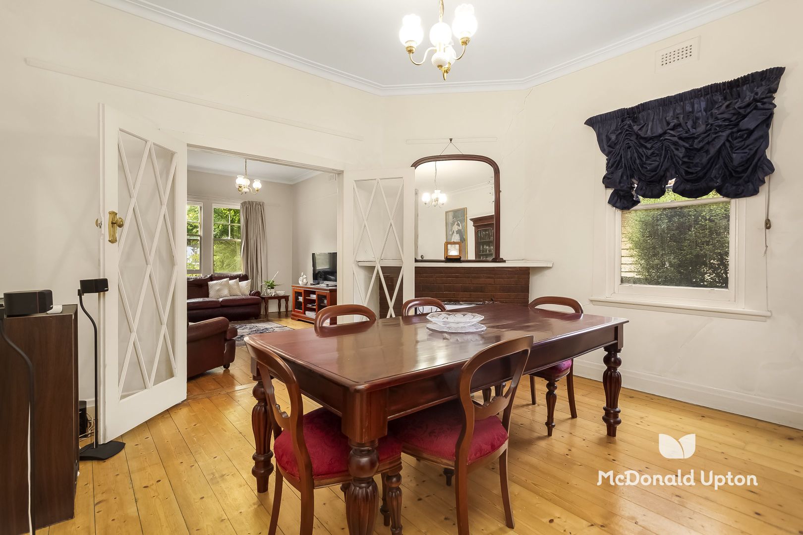 28 Aberdeen Street, Aberfeldie VIC 3040, Image 2