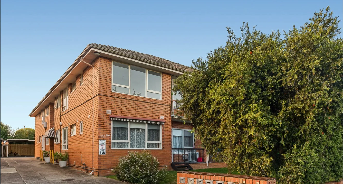 2/82 Coorigil Road, Carnegie VIC 3163