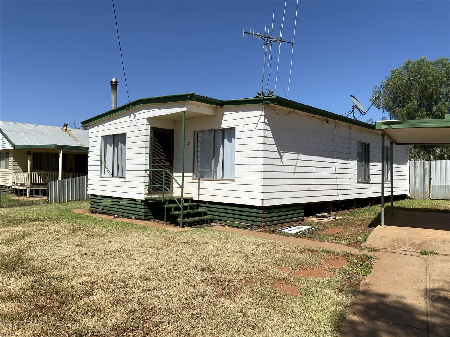 3 bedrooms House in 23 Woodiwiss Avenue COBAR NSW, 2835
