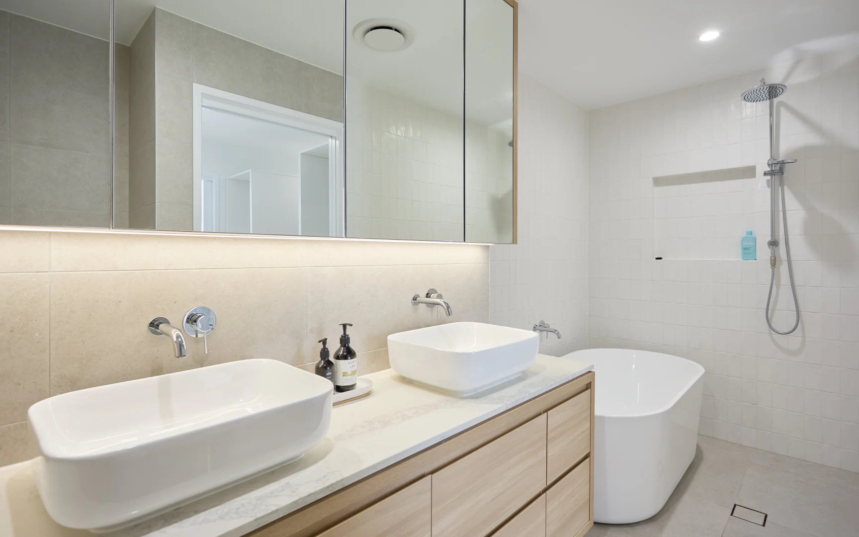 Additional image 10 of 904/7 Miles Street, Coolangatta QLD 4225