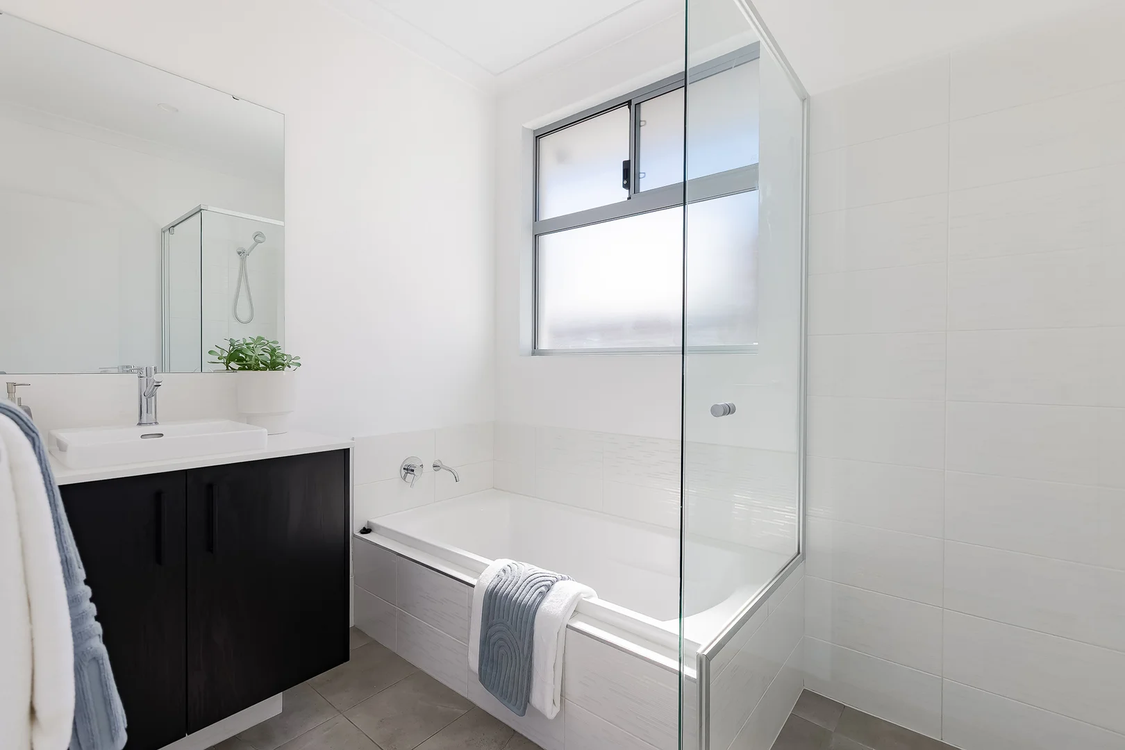 Additional image 8 of 95 Sicklemore Road, Parmelia WA 6167