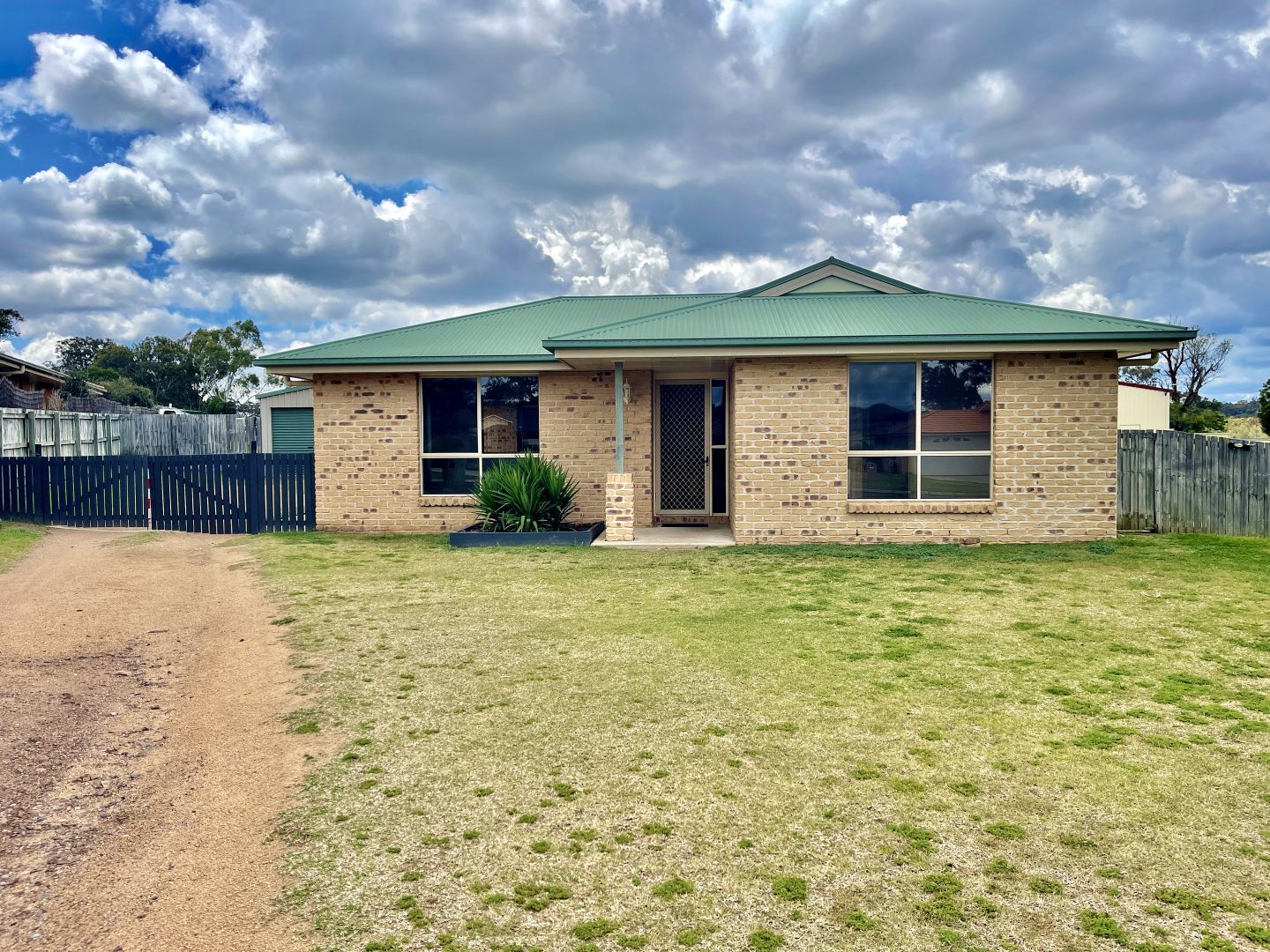 23 Fairwill Drive, Rosenthal Heights QLD 4370, Image 1