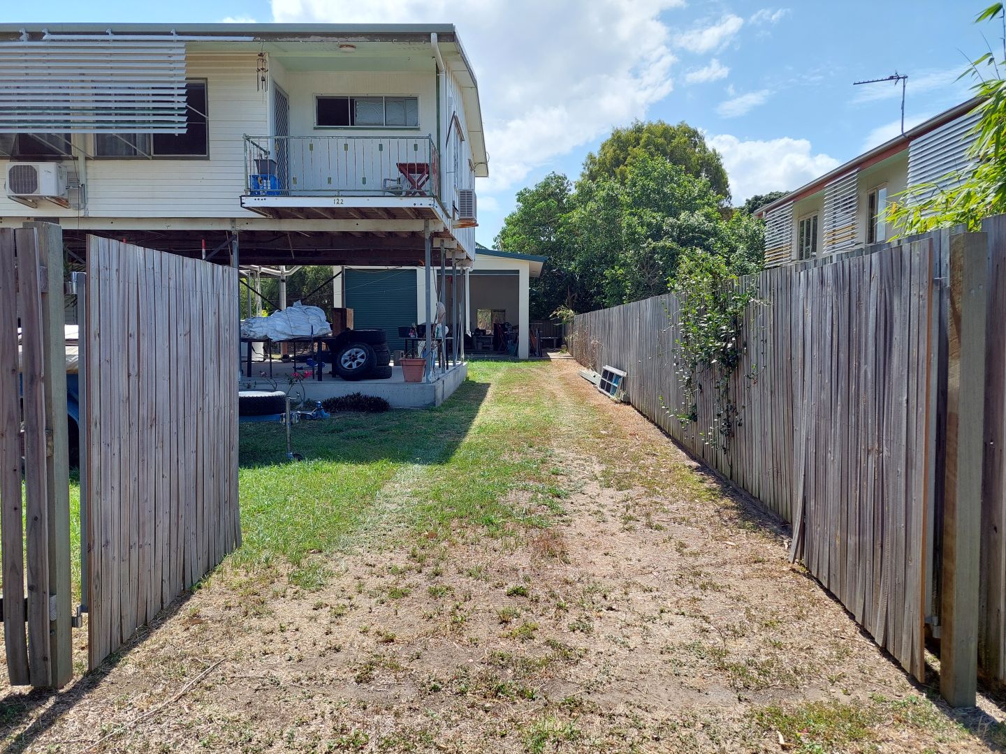 122 Twelfth Avenue, Railway Estate QLD 4810 Domain