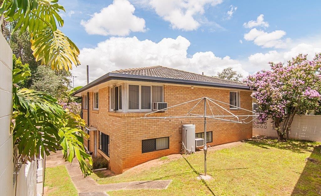 26 Cranbourne Street, Chermside West QLD 4032 House For Rent 650 Domain