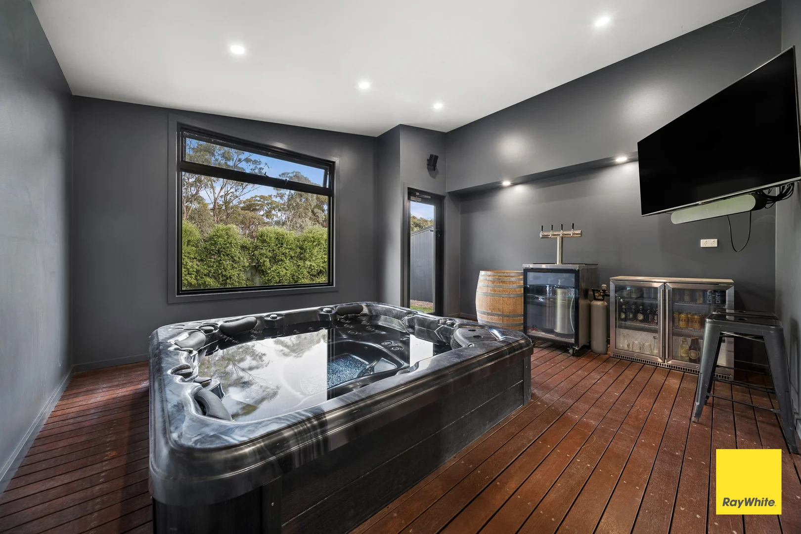 Additional image 20 of 6 Merlot Close, Maiden Gully VIC 3551