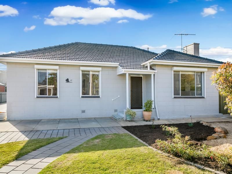 17 Albany Close, Oaklands Park SA 5046