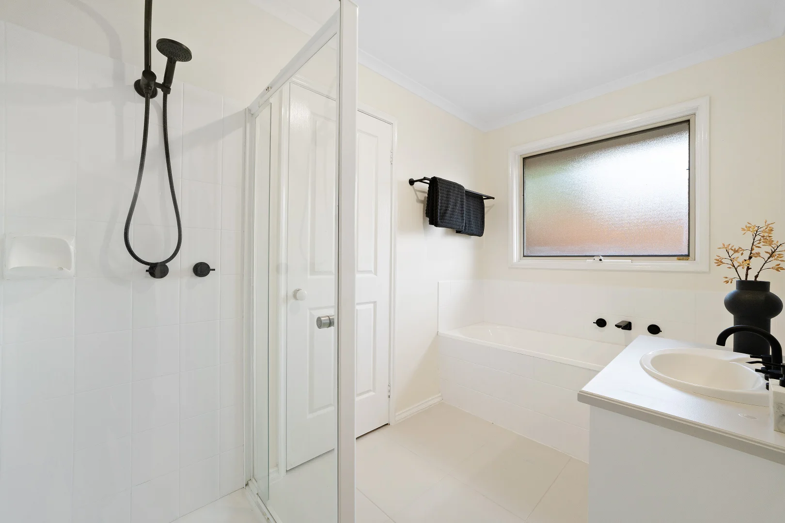 Additional image 10 of 1 Tintern Mews, Cheltenham VIC 3192