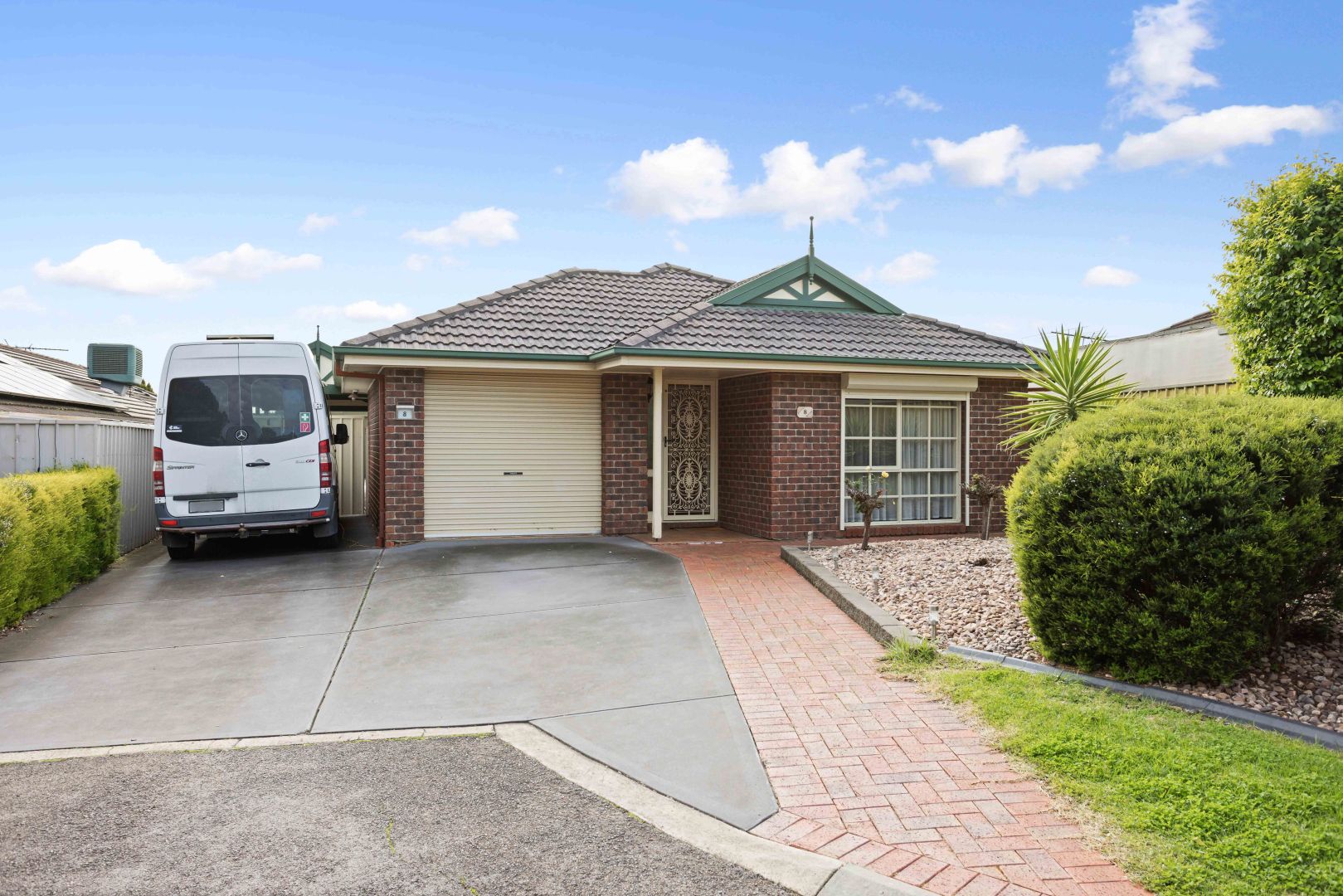 8 Fernilee Court, Onkaparinga Hills SA 5163, Image 1