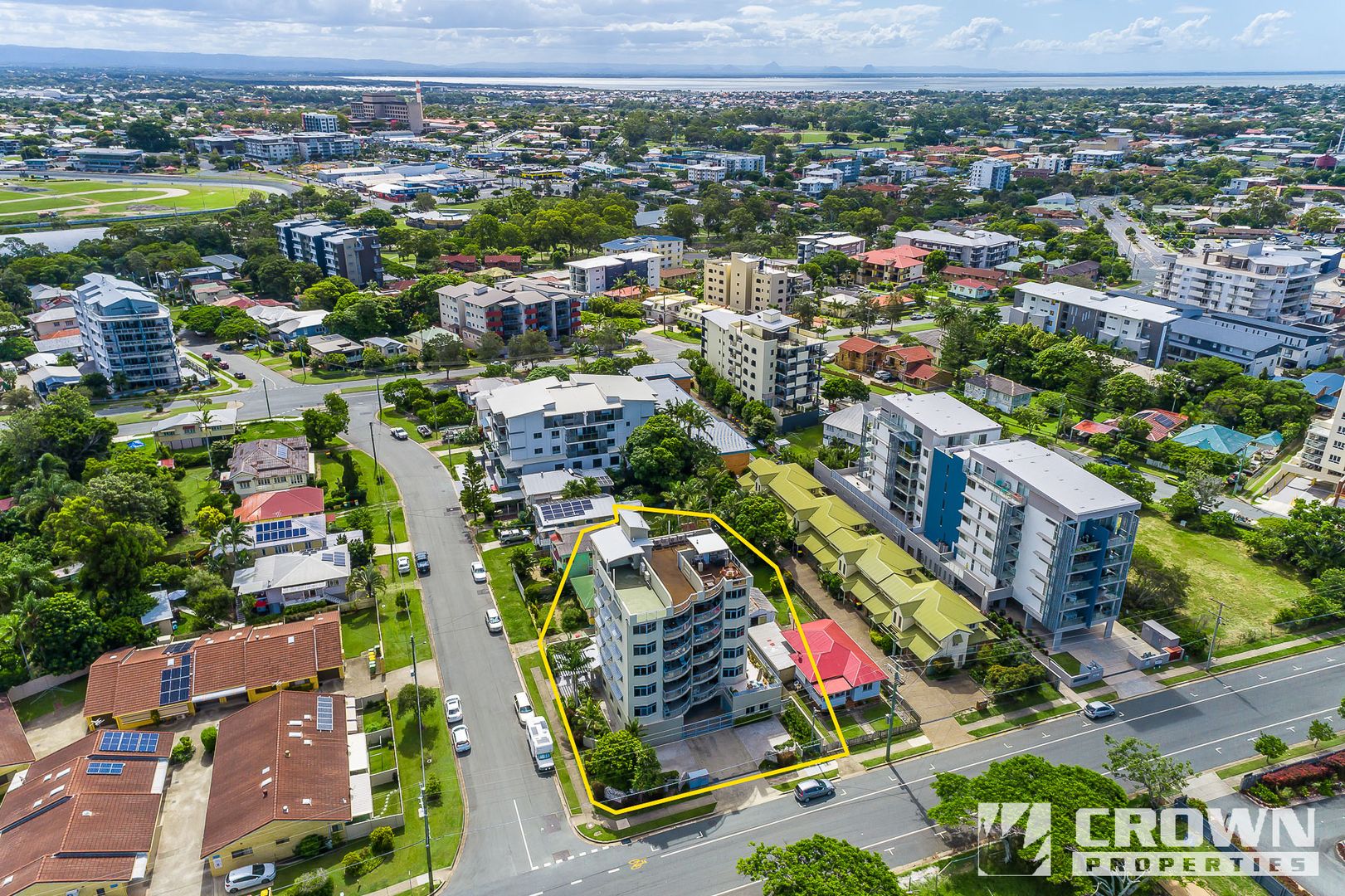 3/2 Louis Street, Redcliffe QLD 4020, Image 2