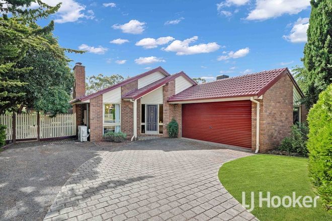 Picture of 51 Campaspe Crescent, BROOKFIELD VIC 3338