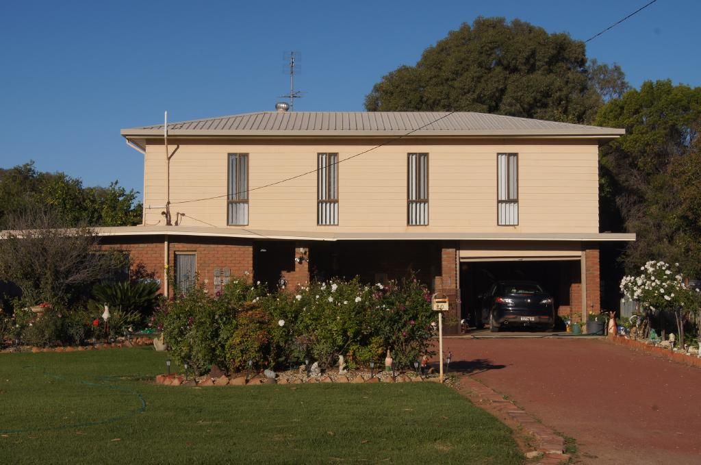 20 Bolton Street, Jerilderie Property History & Address Research Domain