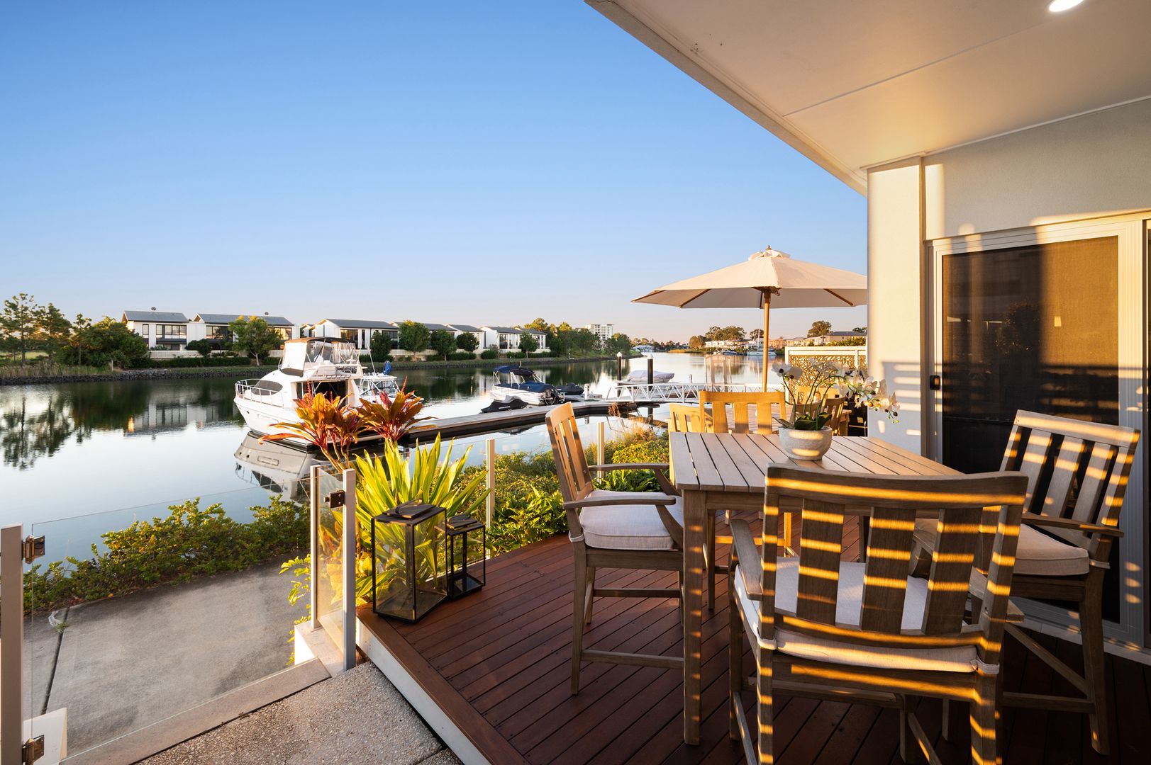 15/156 Marina Quays Boulevard, Hope Island QLD 4212, Image 2