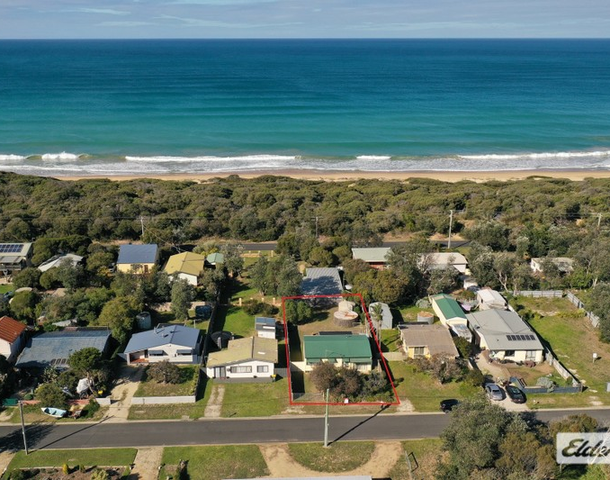 16 Blue Water Avenue, Golden Beach VIC 3851