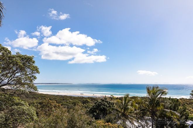 Picture of 4 Merinda Crescent, POINT LOOKOUT QLD 4183