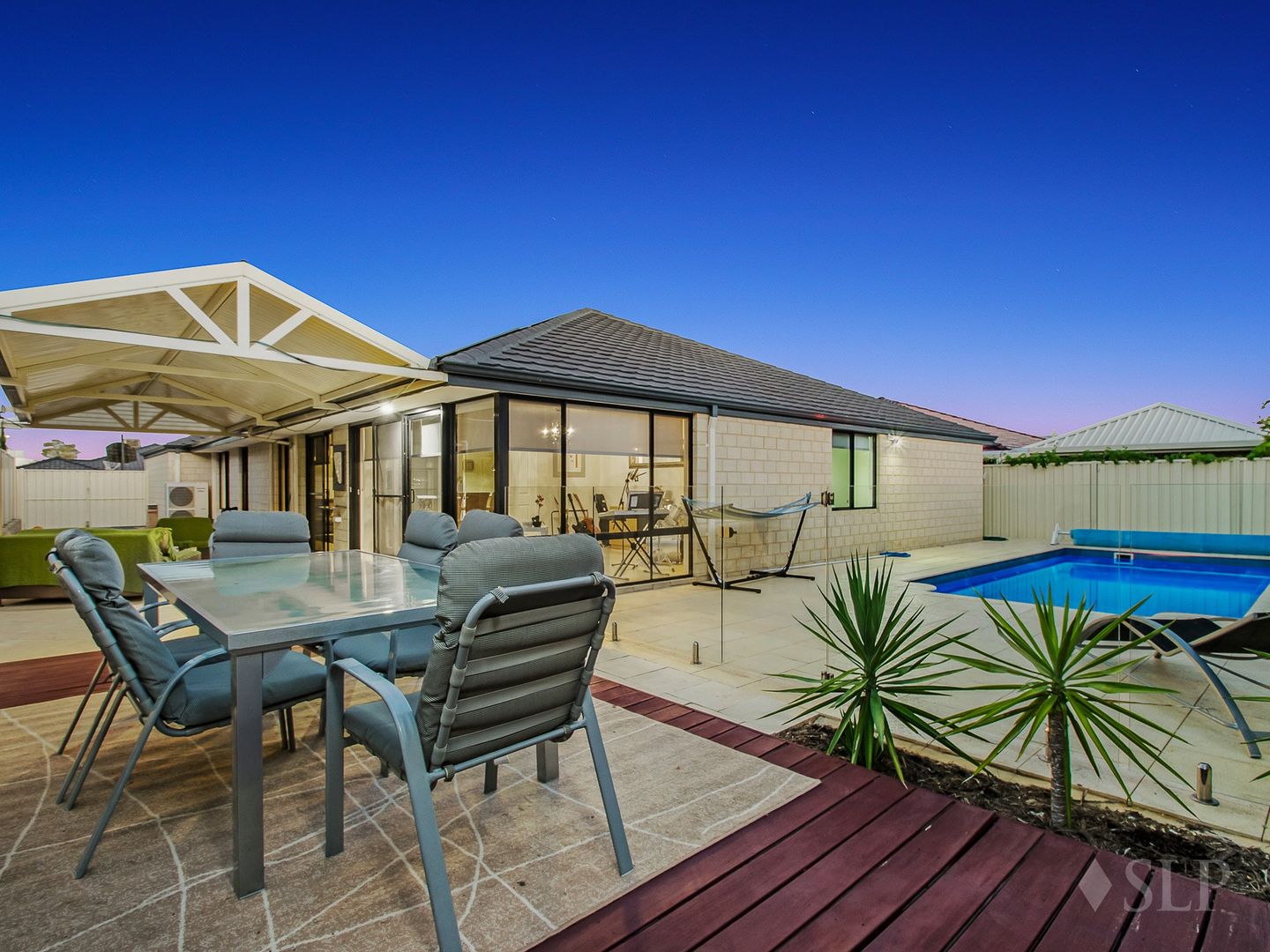 14 Loretta Fairway, Carramar WA 6031, Image 2