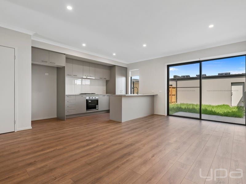 20 Longtown Road, Thornhill Park VIC 3335, Image 2