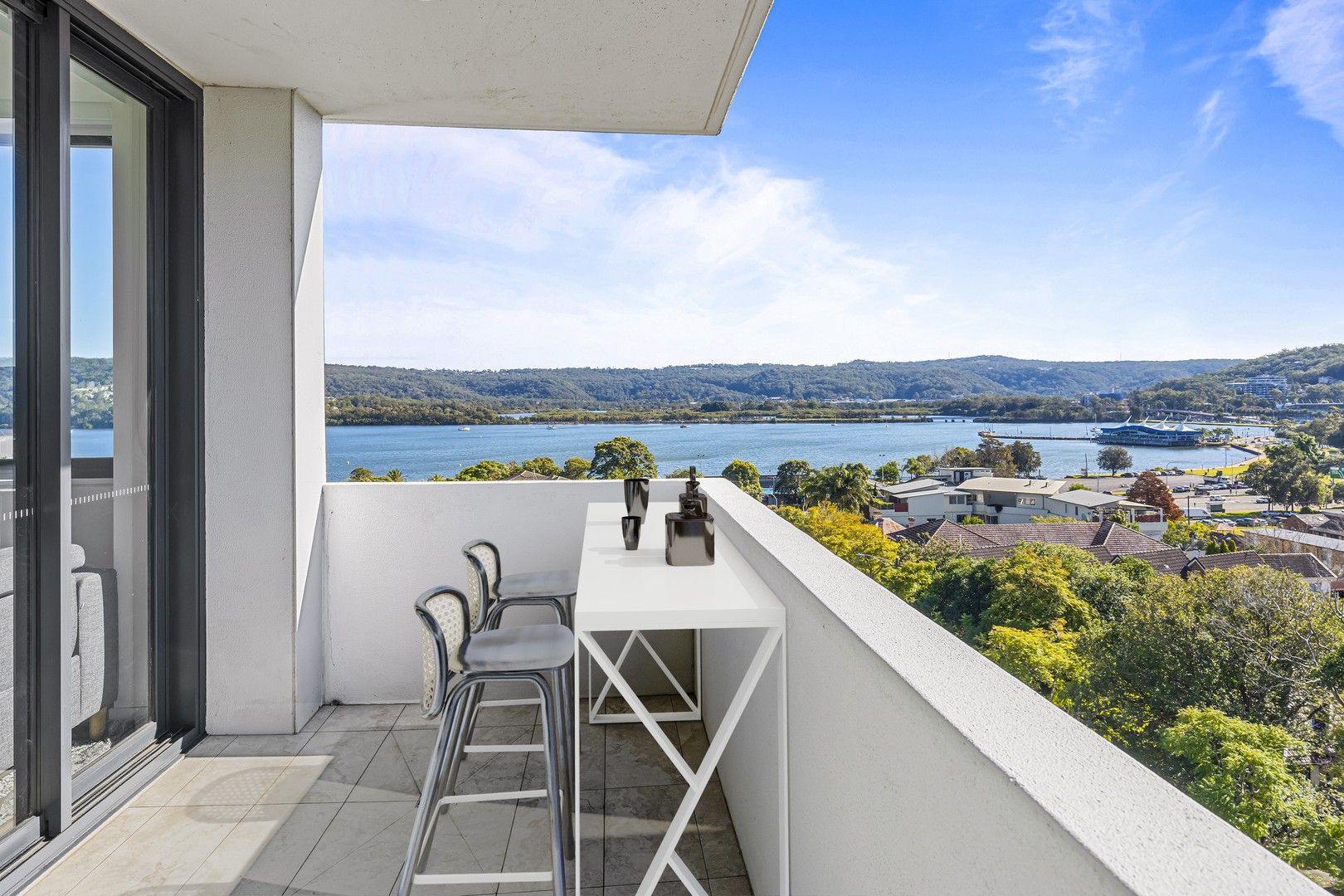 2 bedrooms Apartment / Unit / Flat in 408/148A Albany Street POINT FREDERICK NSW, 2250