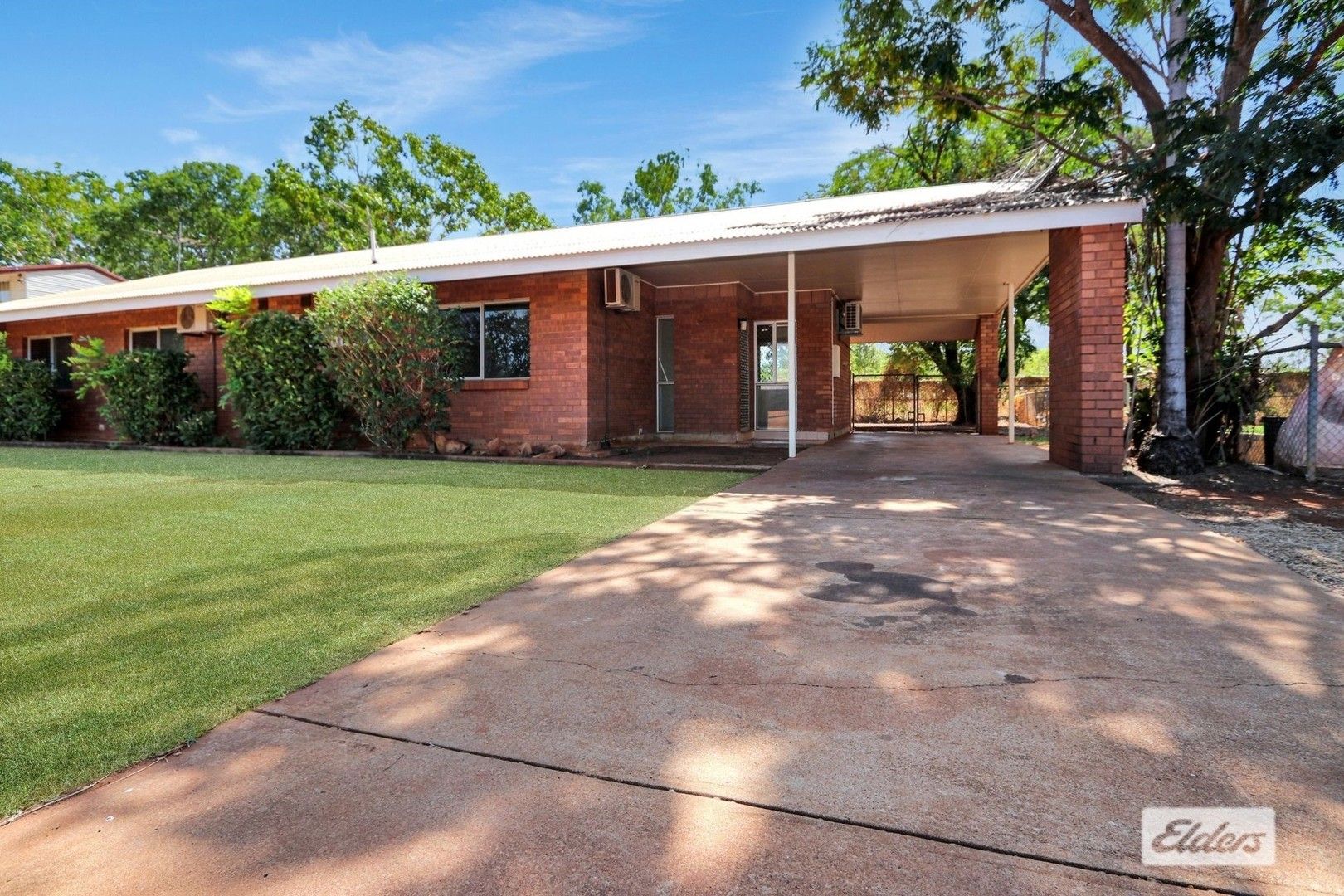 4 bedrooms House in 7 Frangipanni Court KATHERINE NT, 0850