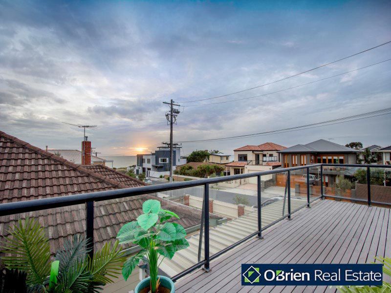 1/12 Newberry Avenue, BONBEACH VIC 3196, Image 1