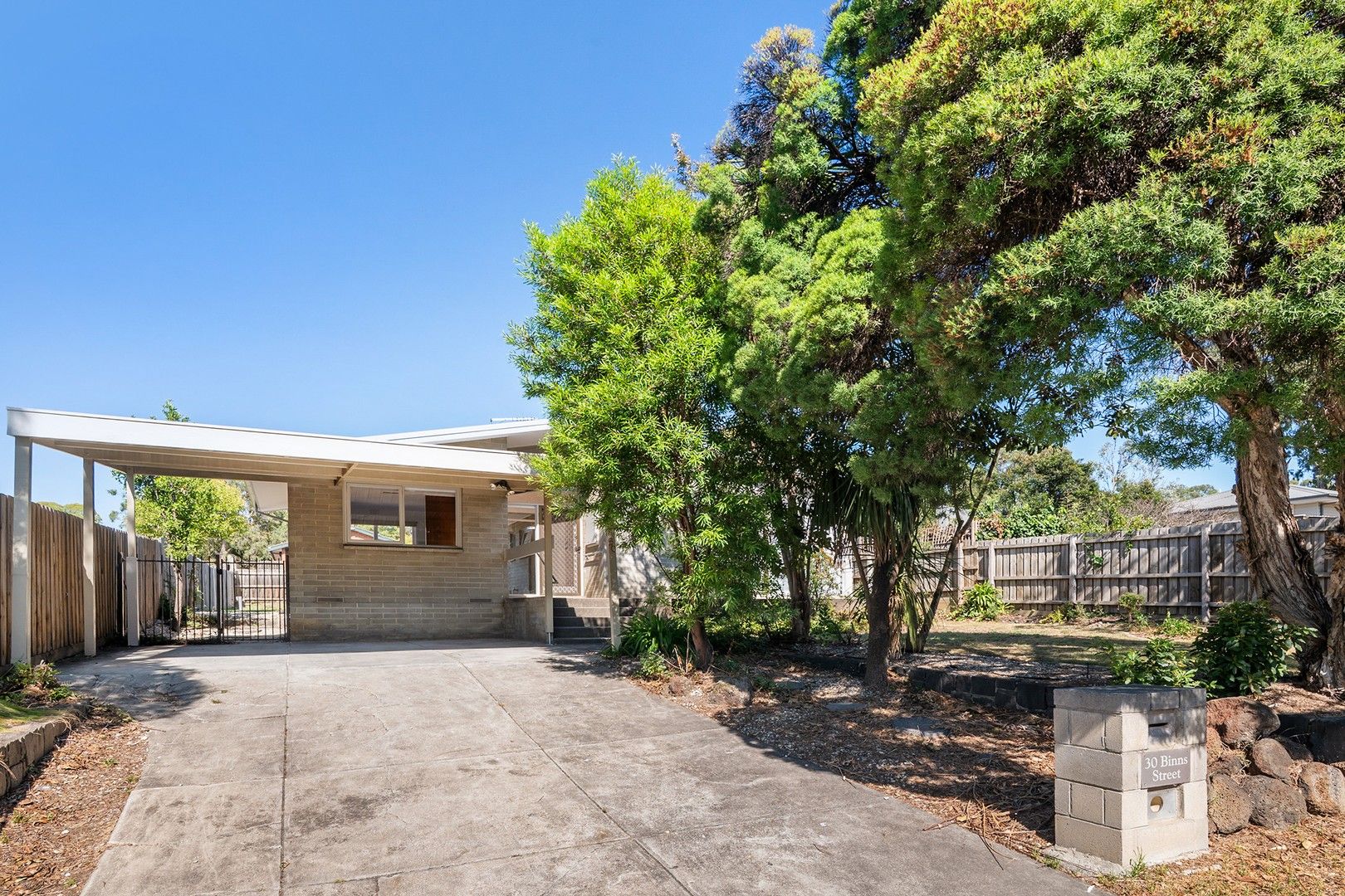 3 bedrooms House in 30 Binns Street MONTMORENCY VIC, 3094