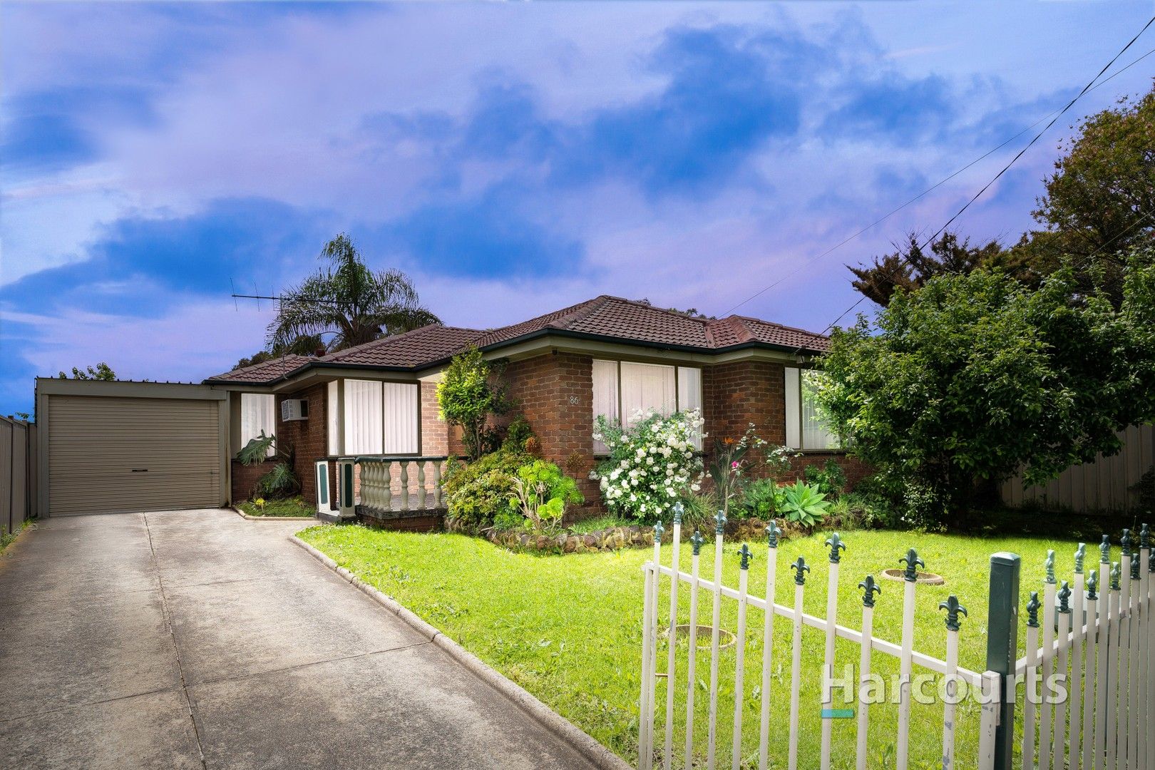 3 bedrooms House in 86 Neale Road DEER PARK VIC, 3023