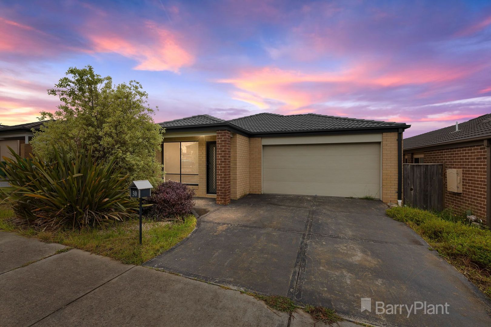 30 Cascade Way, Pakenham VIC 3810