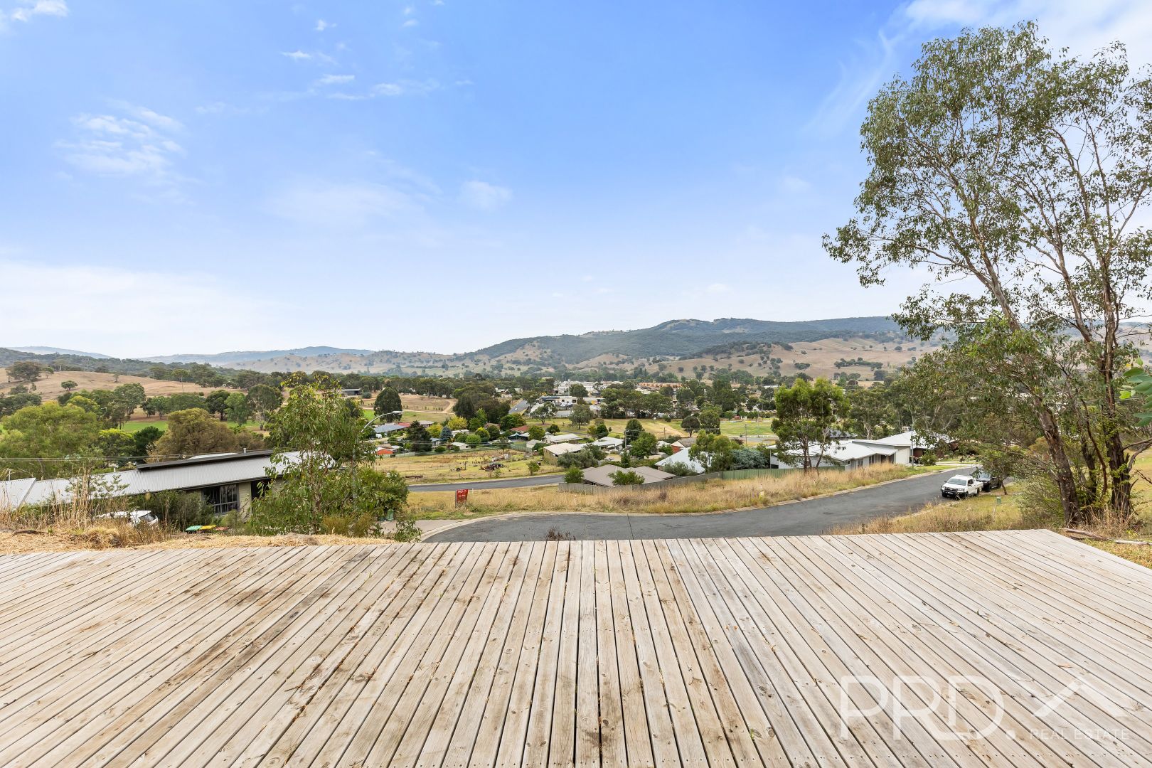 15 Eberlin Place, Tumut NSW 2720, Image 2