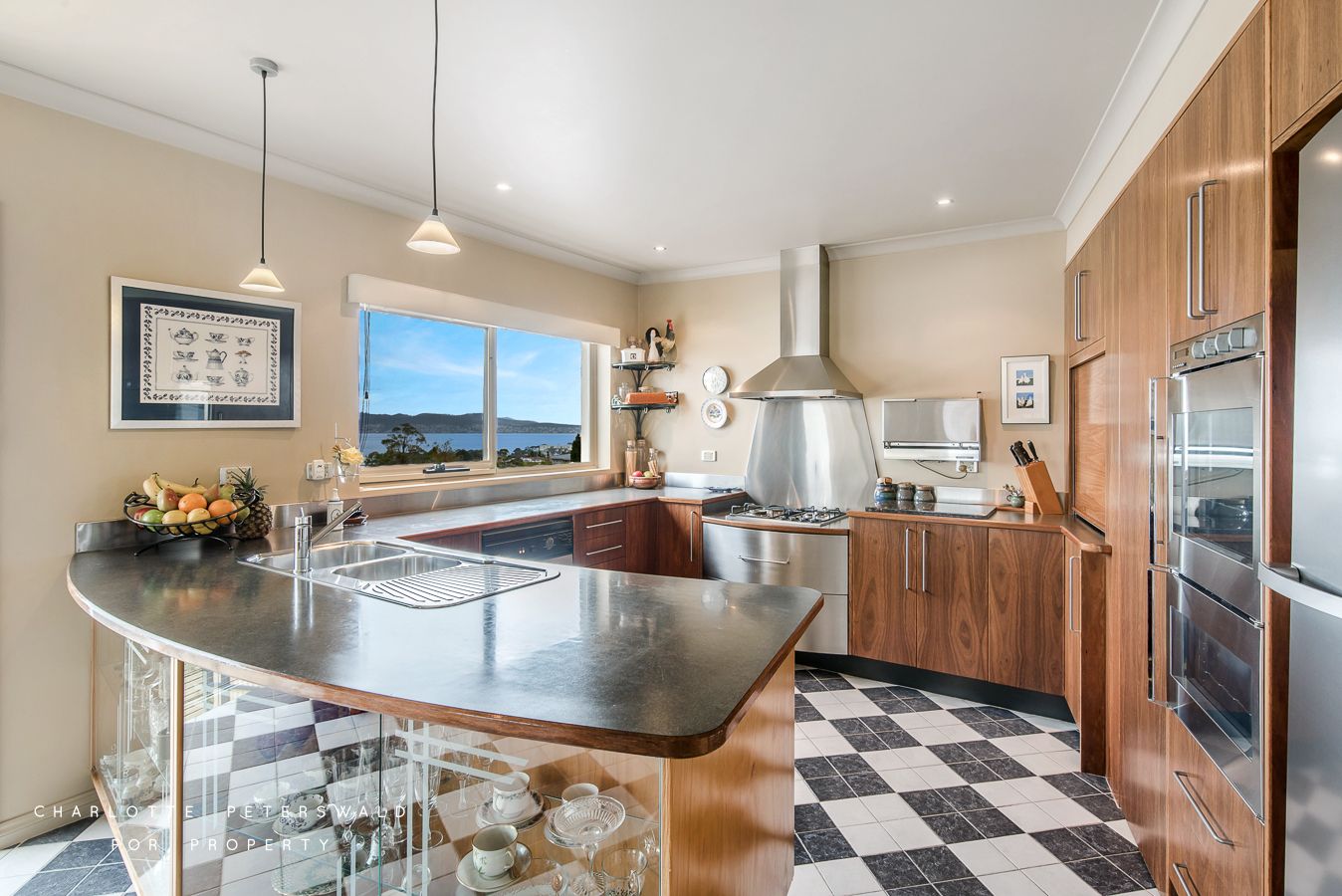 26 Red Chapel Avenue, Sandy Bay TAS 7005, Image 2