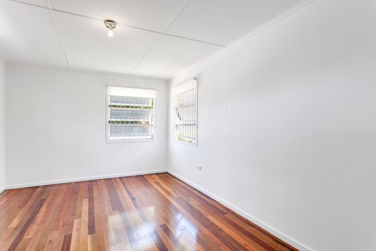 72 Whites Road, Manly West QLD 4179, Image 2