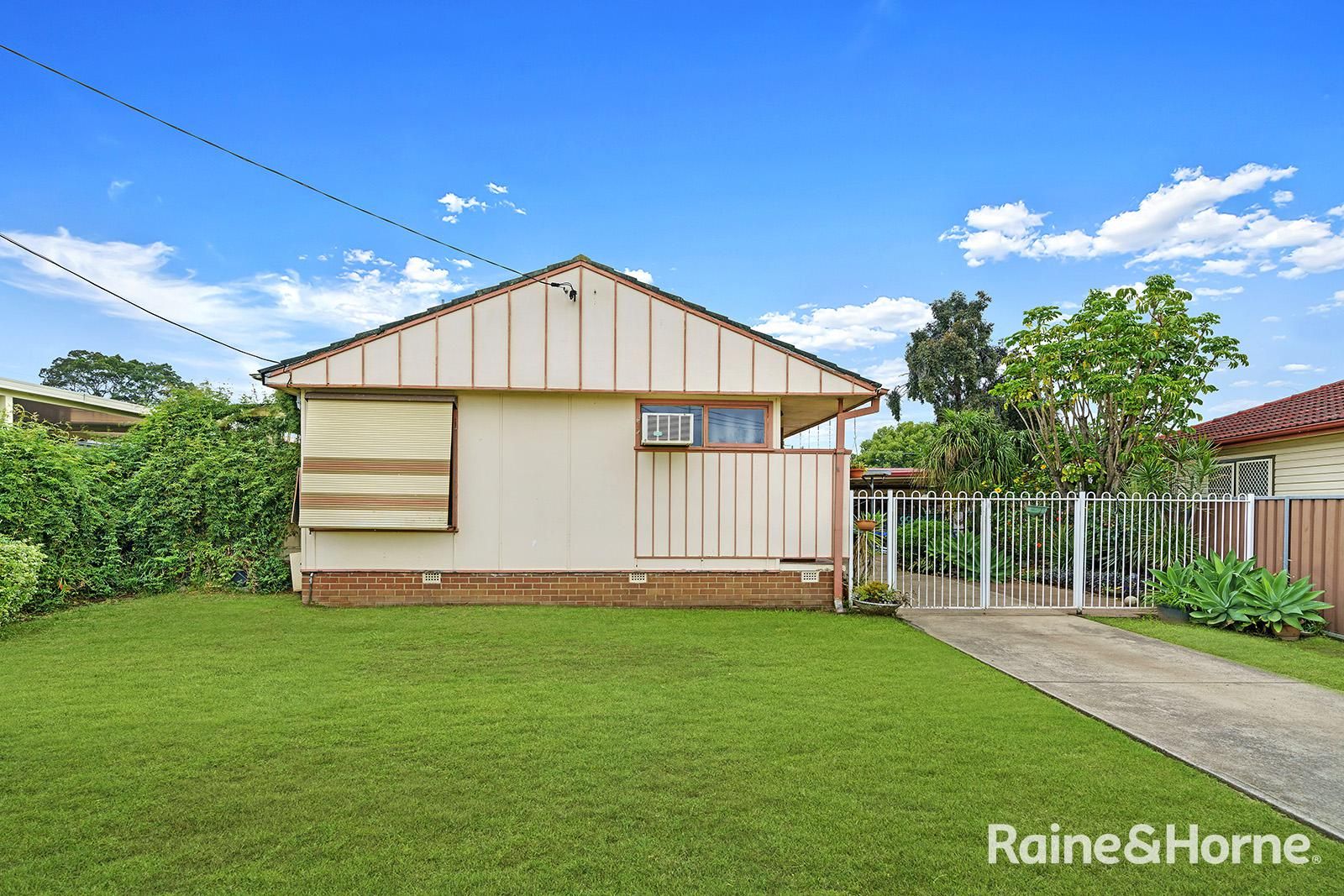 2 Mark Street, Canley Heights NSW 2166, Image 0