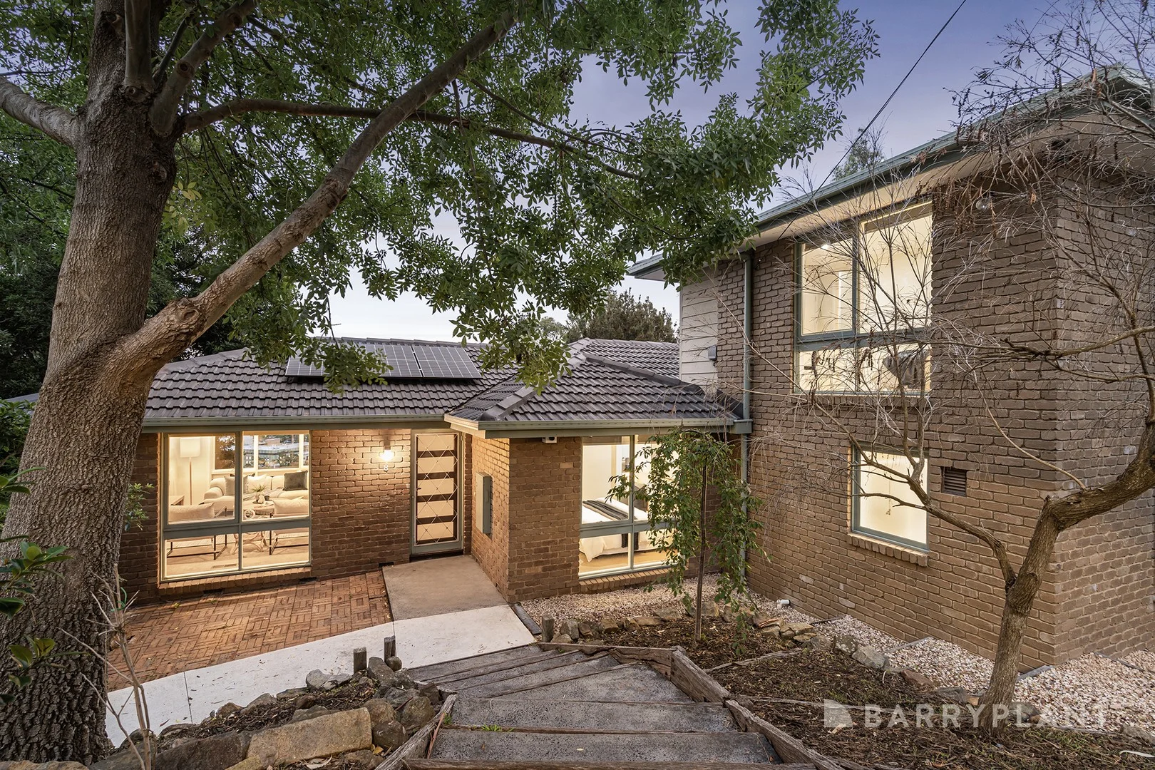 8 Baldwin Avenue, Upper Ferntree Gully VIC 3156