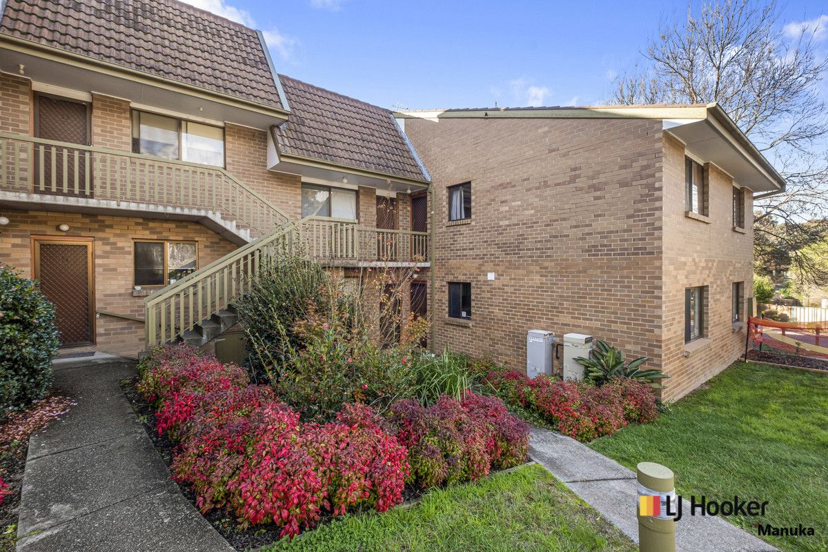 2 bedrooms Apartment / Unit / Flat in 16/2 Buik Place BELCONNEN ACT, 2617