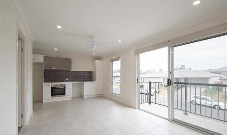 1 bedrooms Apartment / Unit / Flat in 2/82 Lamington Drive REDBANK PLAINS QLD, 4301